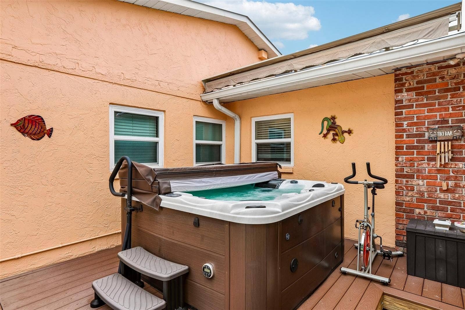 398 COLONY POINT ROAD S, St Petersburg, FL 33705 398 COLONY POINT ROAD S, St Petersburg, FL 33705