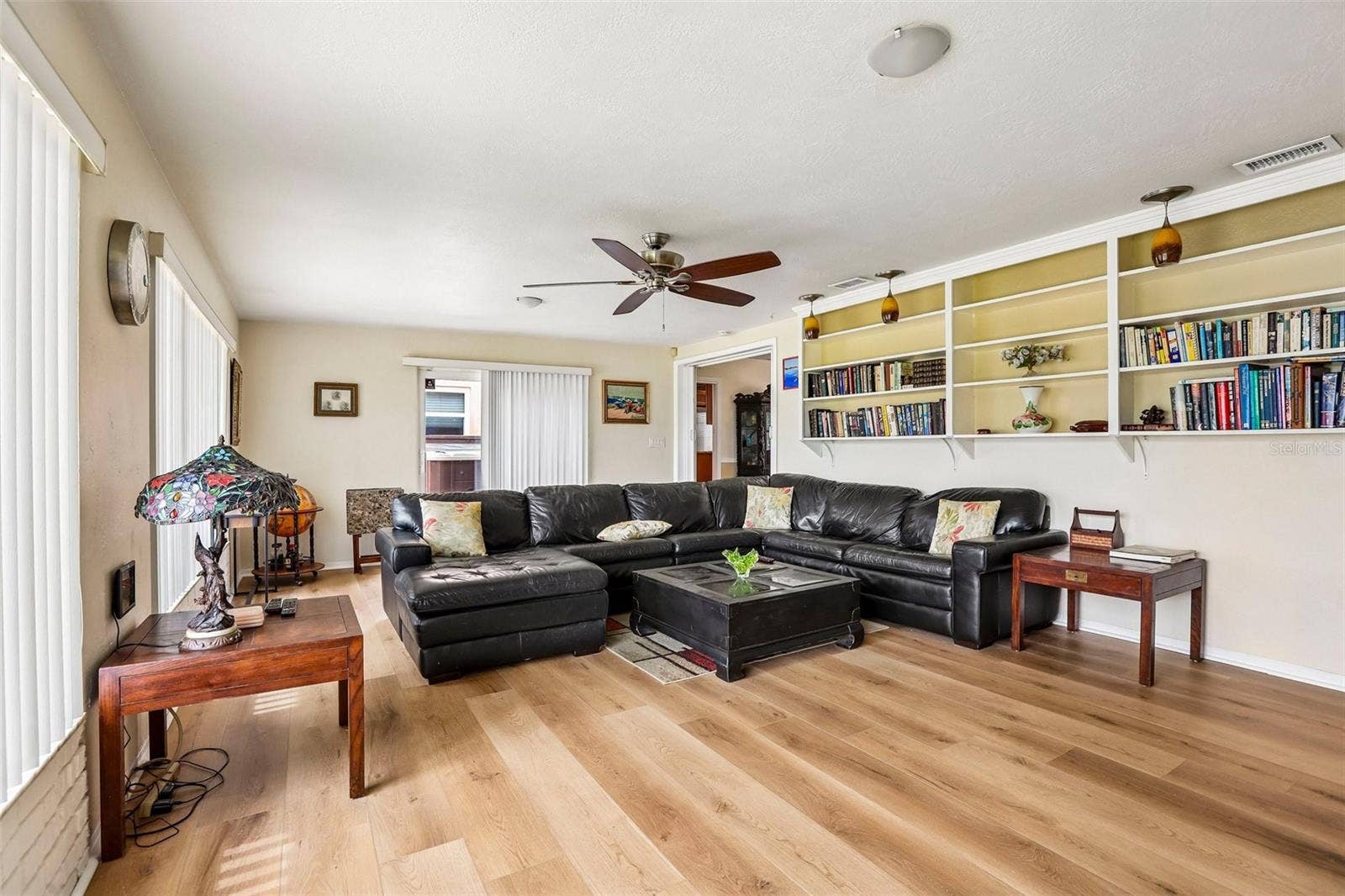 398 COLONY POINT ROAD S, St Petersburg, FL 33705 398 COLONY POINT ROAD S, St Petersburg, FL 33705