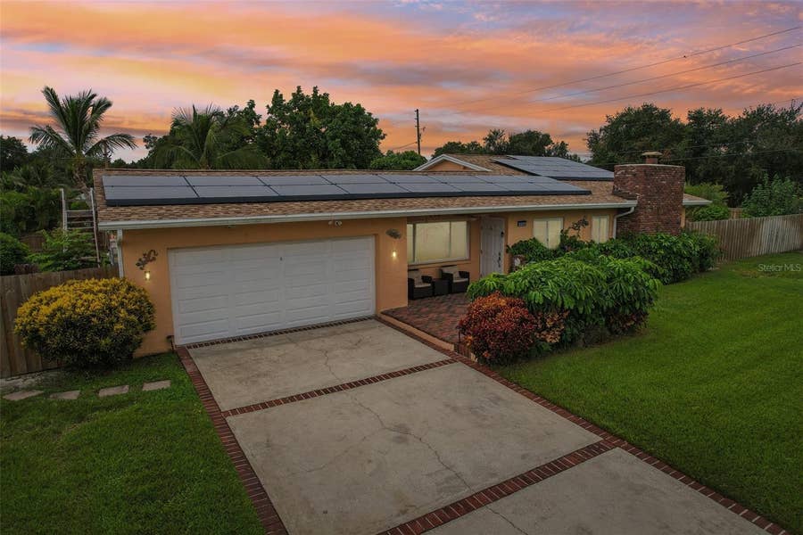 Property photo for 398 COLONY POINT ROAD S, St Petersburg, FL
