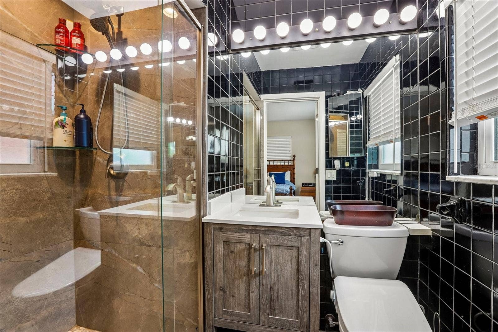 398 COLONY POINT ROAD S, St Petersburg, FL 33705 398 COLONY POINT ROAD S, St Petersburg, FL 33705