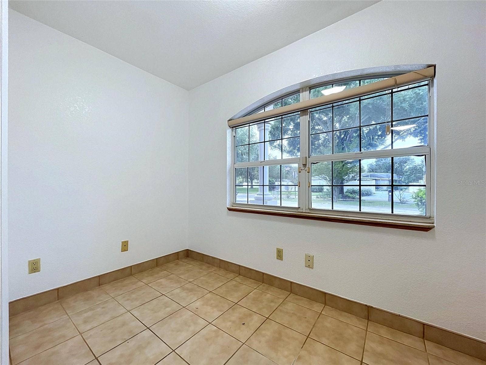 1348 EDGEWATER BEACH DRIVE, Lakeland, FL 33805 Additional view of Bedroom 3 with window