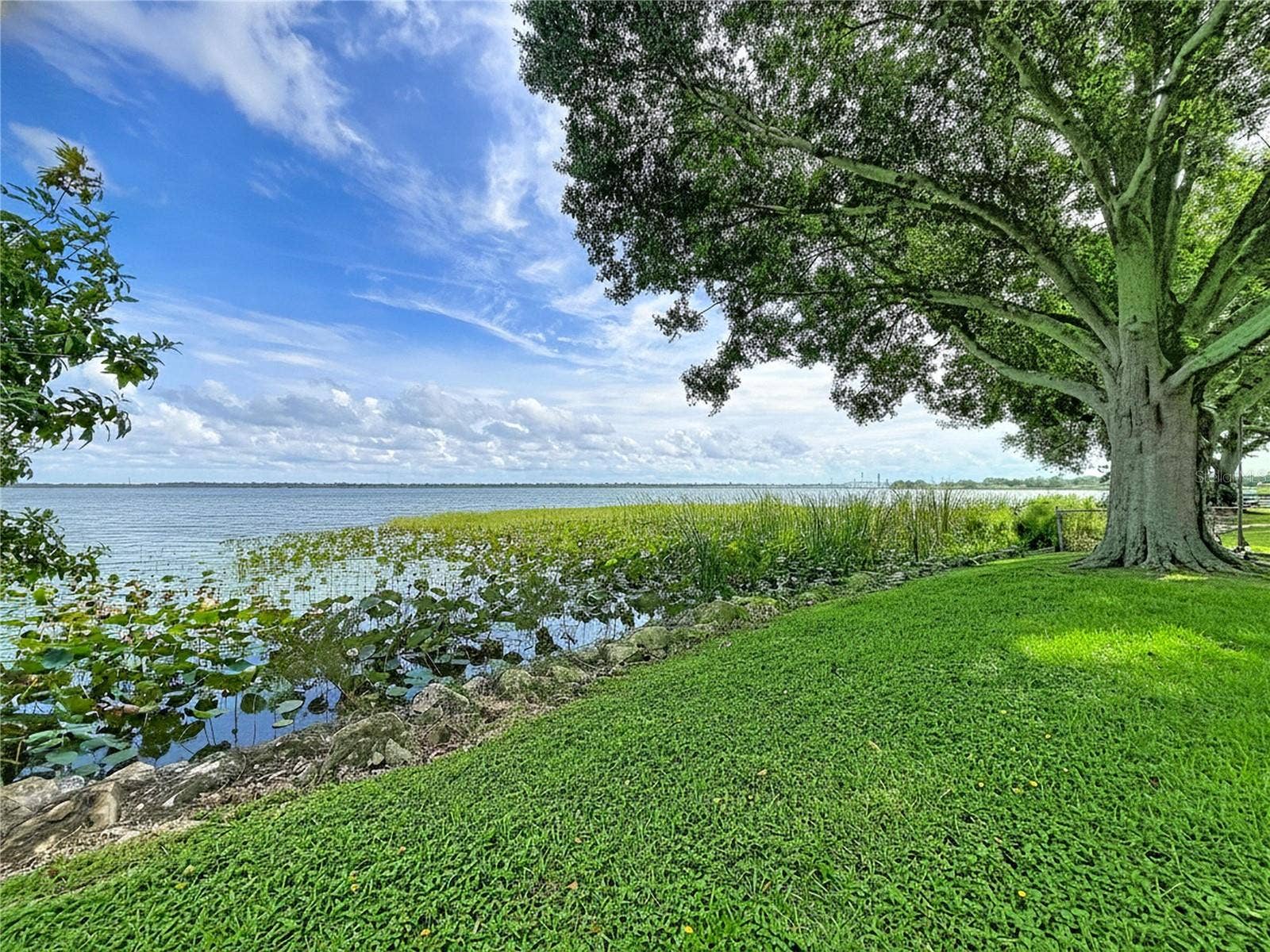 1348 EDGEWATER BEACH DRIVE, Lakeland, FL 33805 Lakefront view