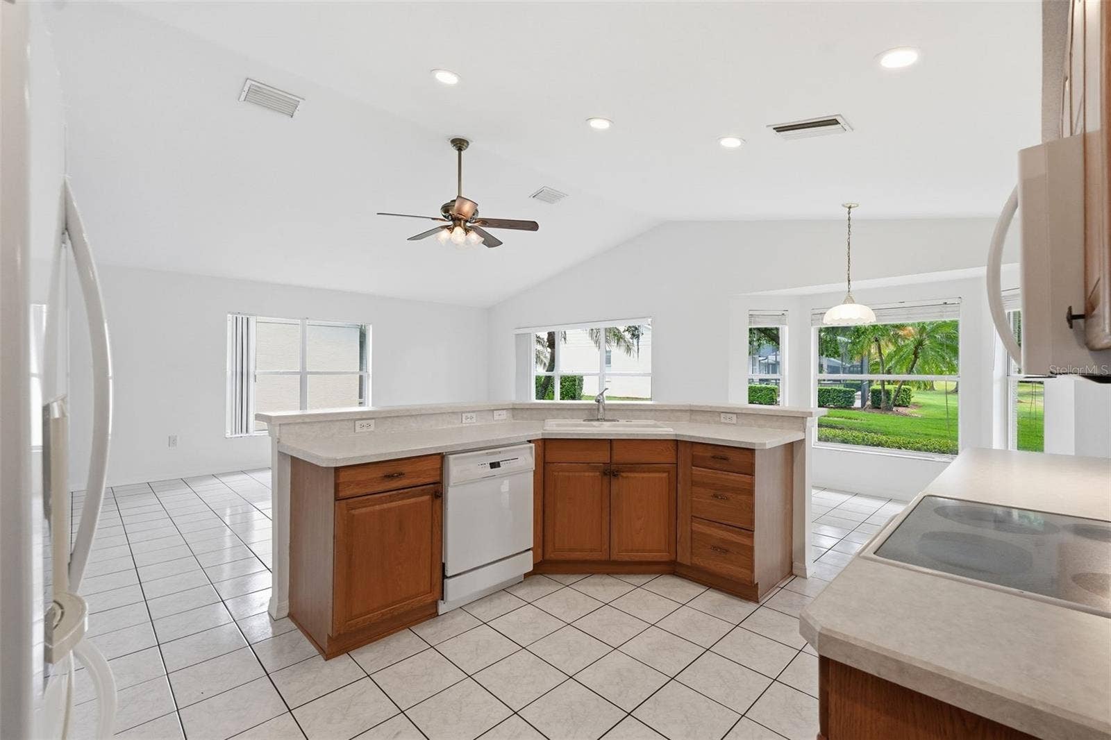 1444 CANBERLEY COURT, New Port Richey, FL 34655 Kitchen