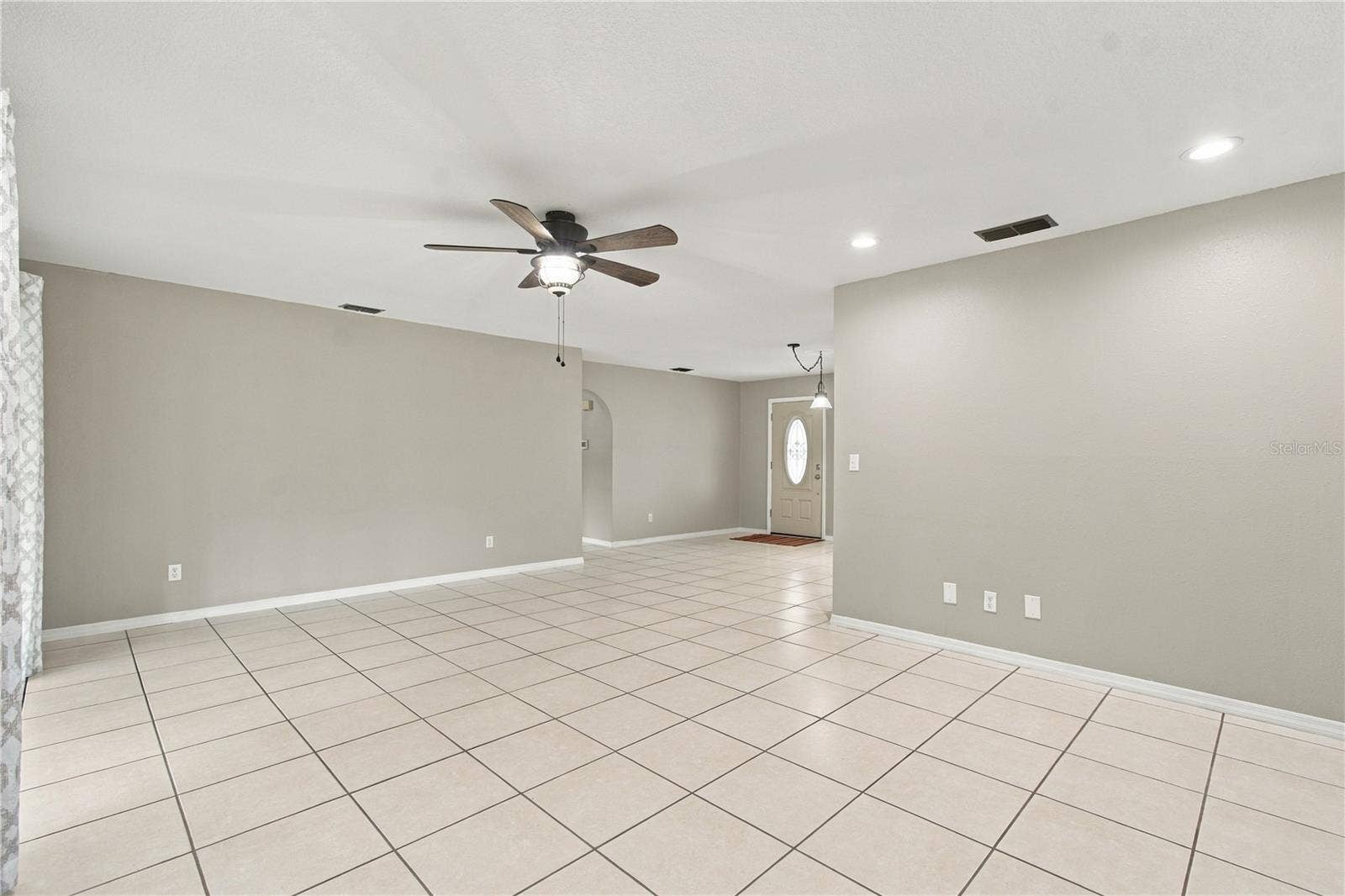8410 ANGELA COURT, Zephyrhills, FL 33541 8410 ANGELA COURT, Zephyrhills, FL 33541