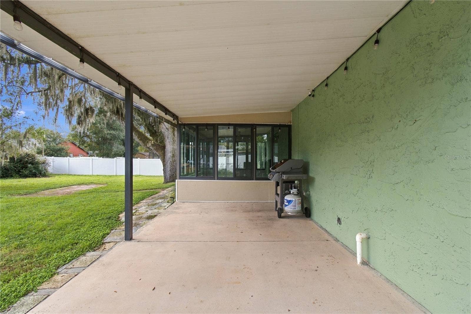 8410 ANGELA COURT, Zephyrhills, FL 33541 8410 ANGELA COURT, Zephyrhills, FL 33541