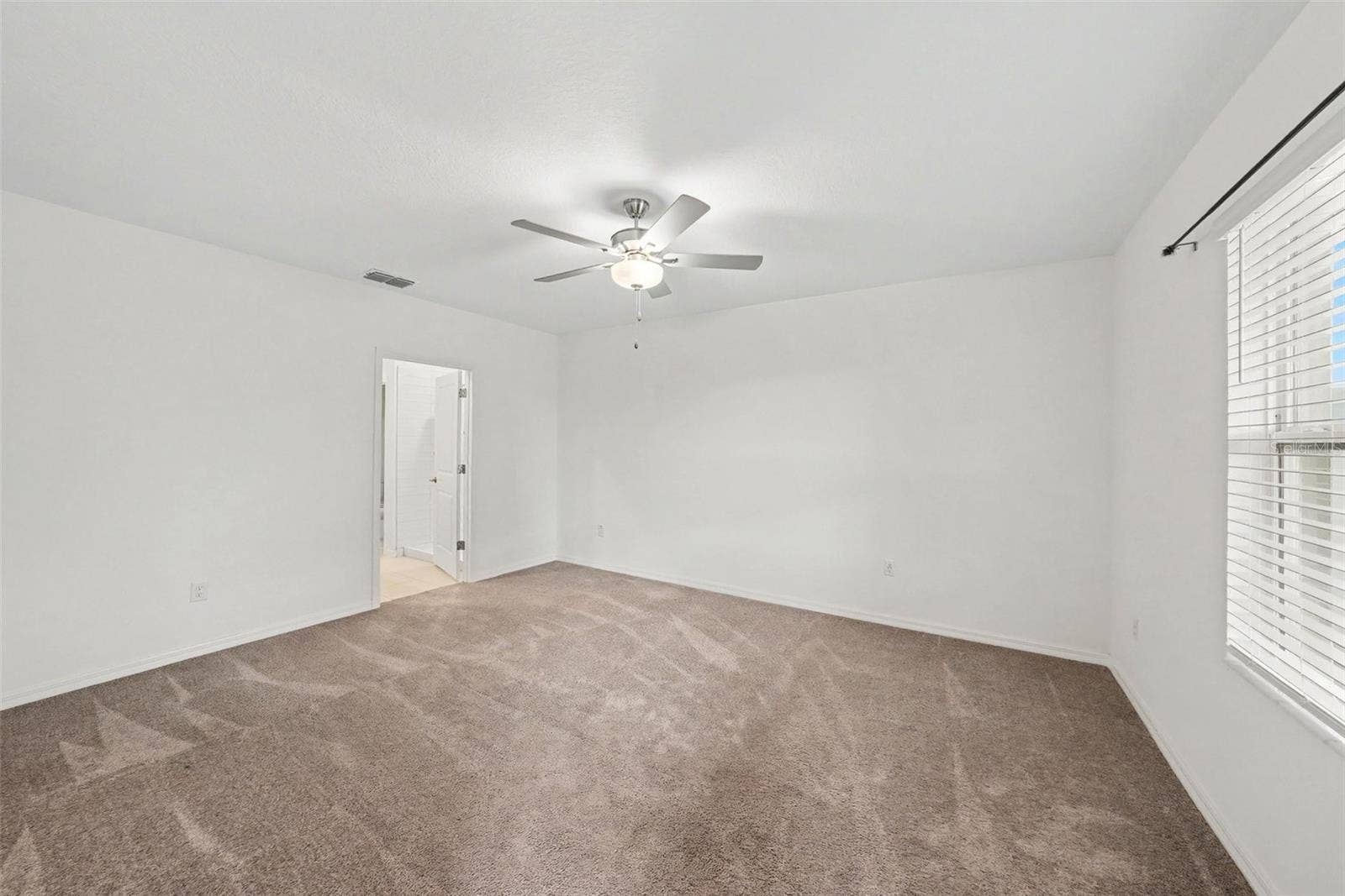 6450 BACK FORTY LOOP, Zephyrhills, FL 33541 6450 BACK FORTY LOOP, Zephyrhills, FL 33541