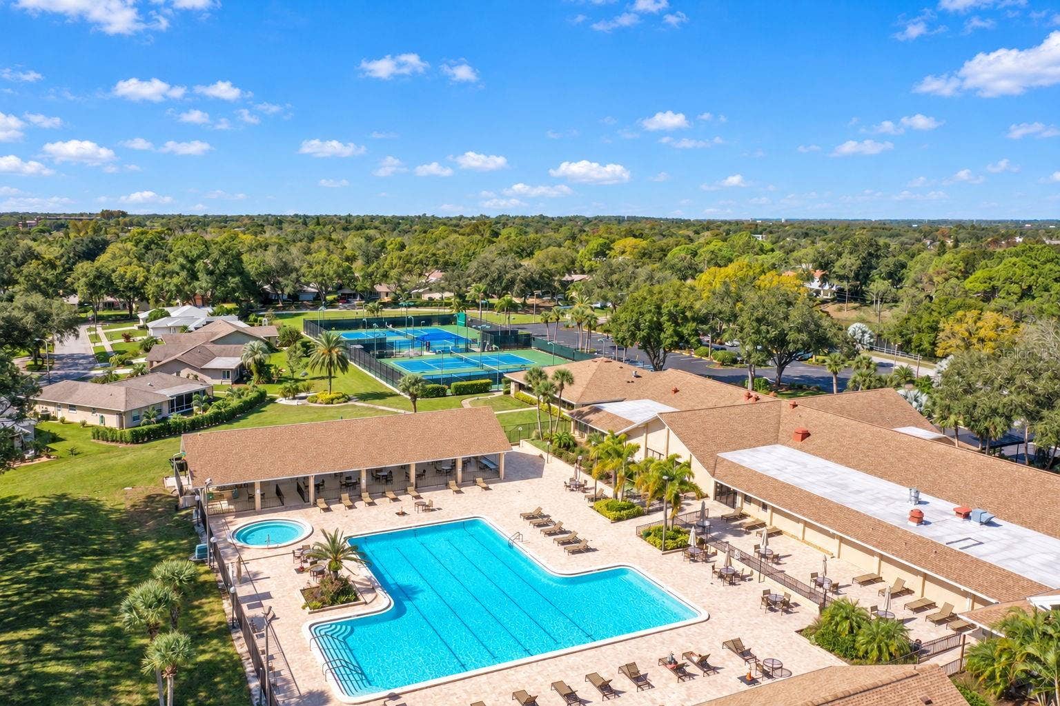 913 SUTTON PLACE, Palm Harbor, FL 34684 913 SUTTON PLACE, Palm Harbor, FL 34684
