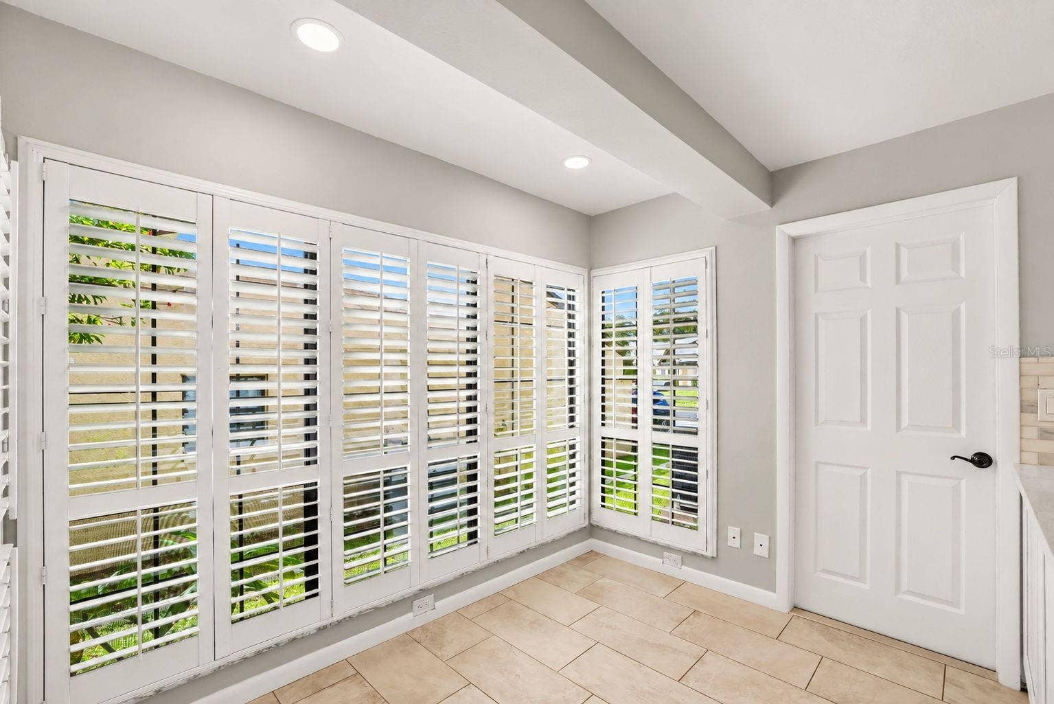 913 SUTTON PLACE, Palm Harbor, FL 34684 913 SUTTON PLACE, Palm Harbor, FL 34684