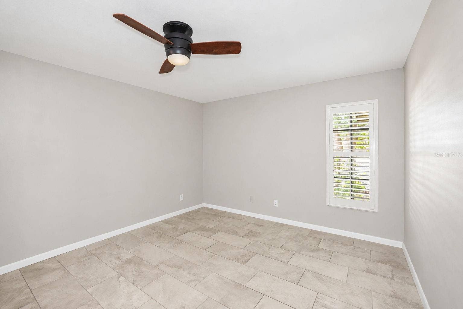 913 SUTTON PLACE, Palm Harbor, FL 34684 913 SUTTON PLACE, Palm Harbor, FL 34684