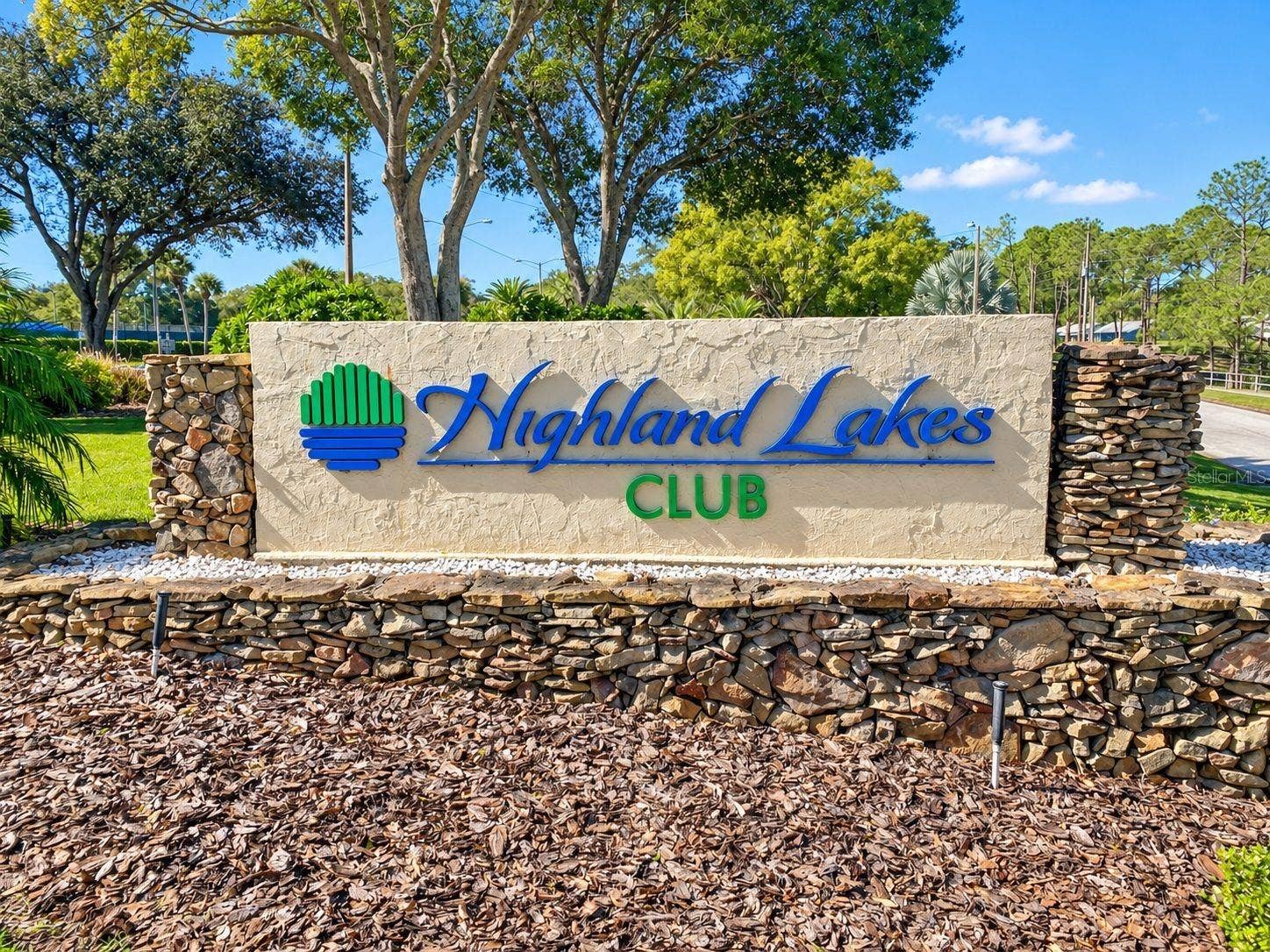 913 SUTTON PLACE, Palm Harbor, FL 34684 913 SUTTON PLACE, Palm Harbor, FL 34684