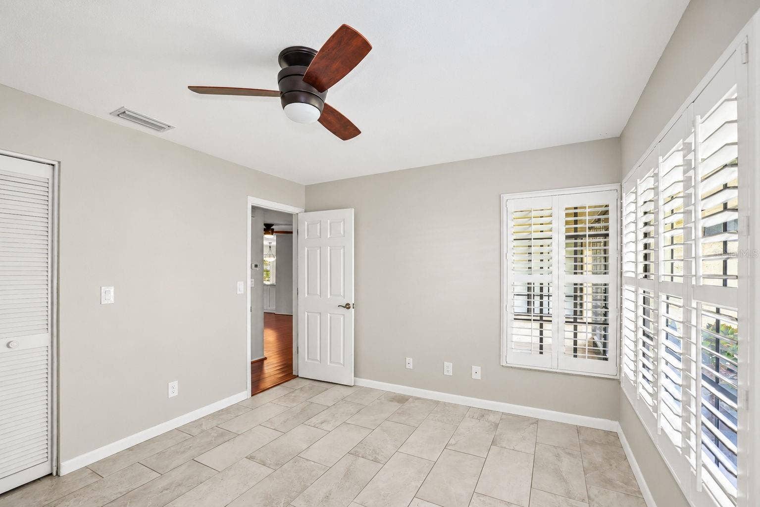 913 SUTTON PLACE, Palm Harbor, FL 34684 913 SUTTON PLACE, Palm Harbor, FL 34684