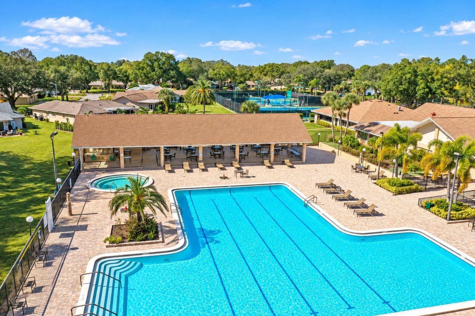 913 SUTTON PLACE, Palm Harbor, FL 34684 913 SUTTON PLACE, Palm Harbor, FL 34684