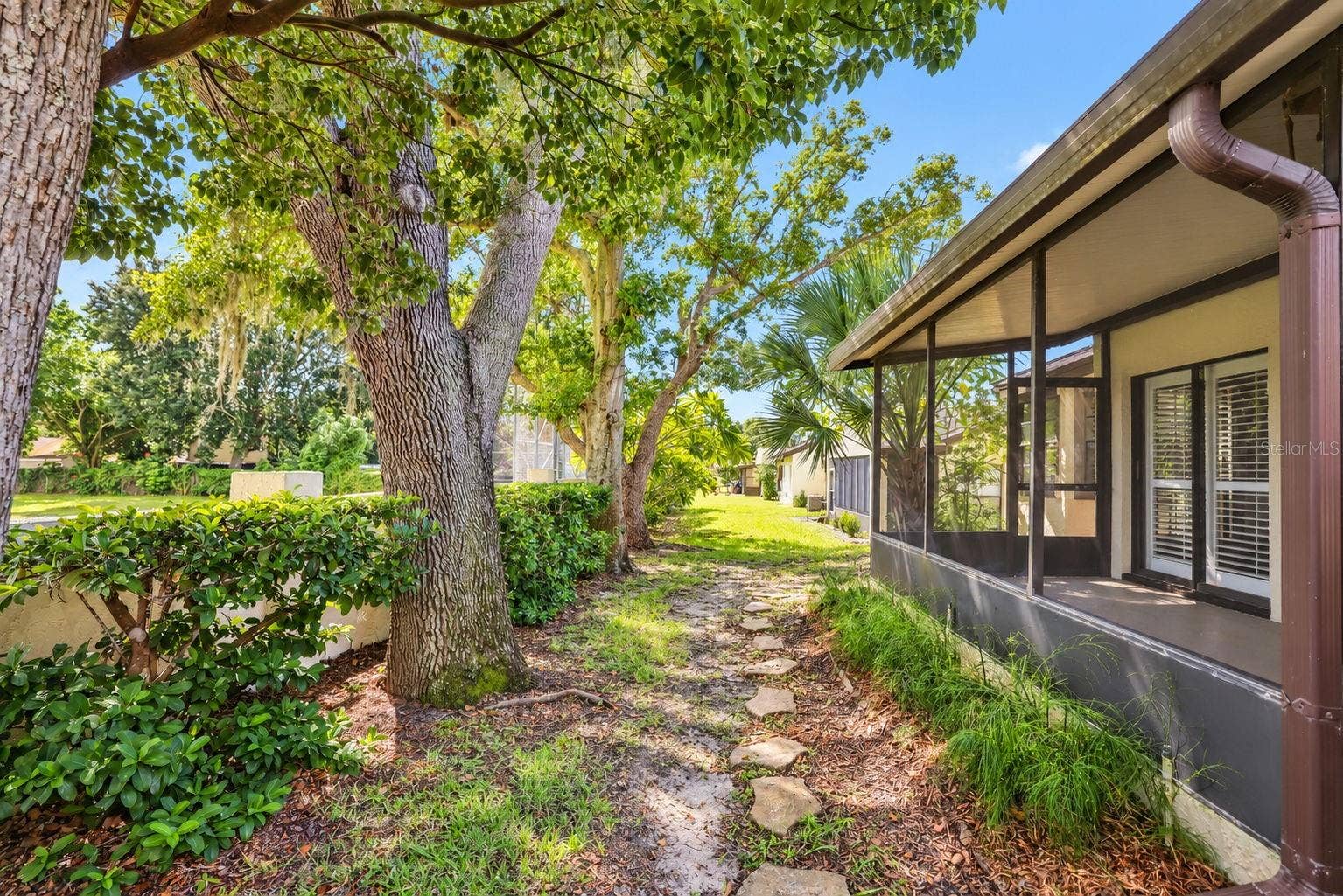 913 SUTTON PLACE, Palm Harbor, FL 34684 913 SUTTON PLACE, Palm Harbor, FL 34684