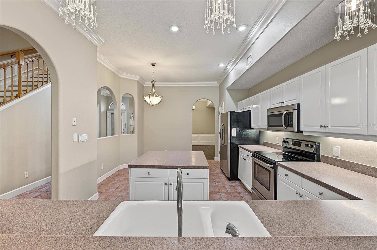 1626 LAGO VISTA BOULEVARD, Palm Harbor, FL 34685 1626 LAGO VISTA BOULEVARD, Palm Harbor, FL 34685