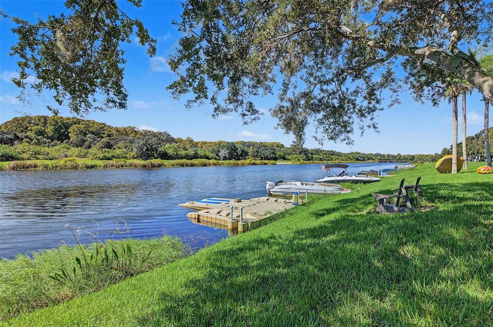 1626 LAGO VISTA BOULEVARD, Palm Harbor, FL 34685 1626 LAGO VISTA BOULEVARD, Palm Harbor, FL 34685