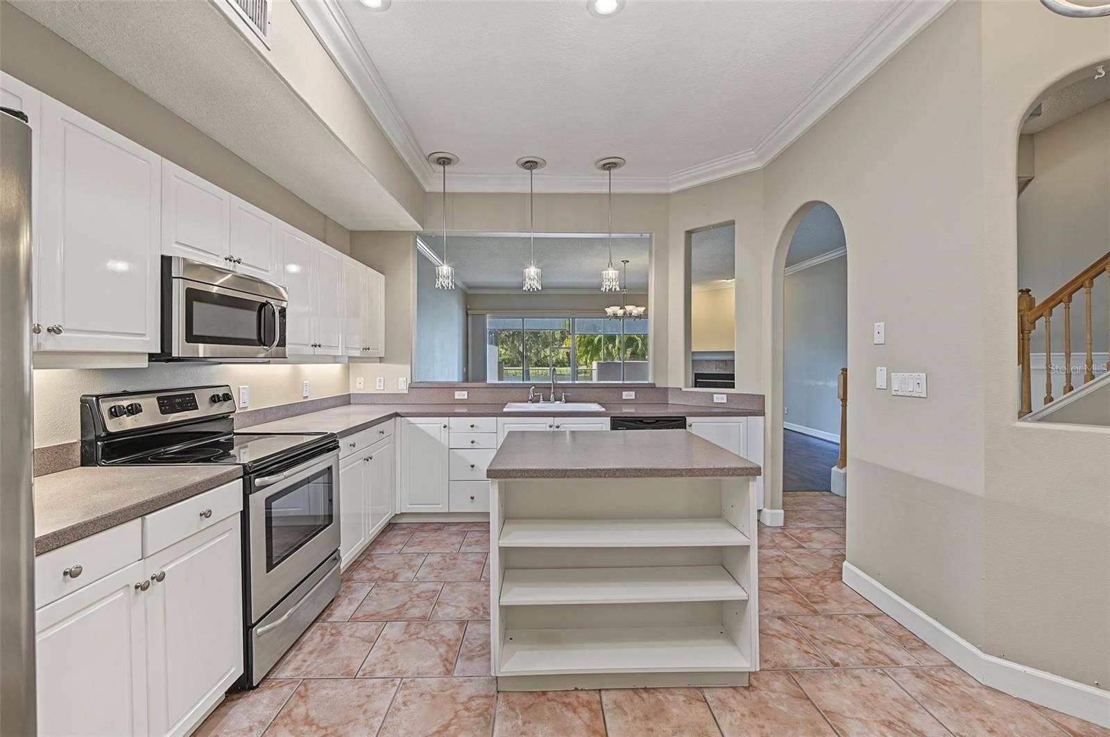 1626 LAGO VISTA BOULEVARD, Palm Harbor, FL 34685 1626 LAGO VISTA BOULEVARD, Palm Harbor, FL 34685