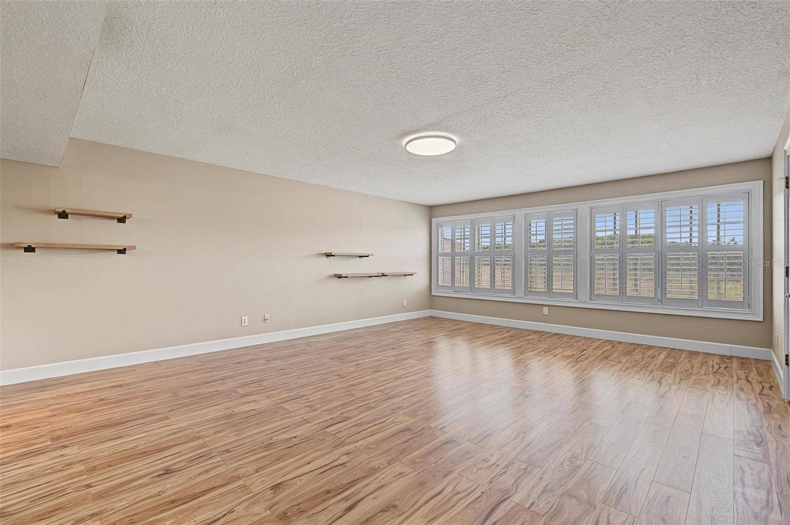 1626 LAGO VISTA BOULEVARD, Palm Harbor, FL 34685 1626 LAGO VISTA BOULEVARD, Palm Harbor, FL 34685