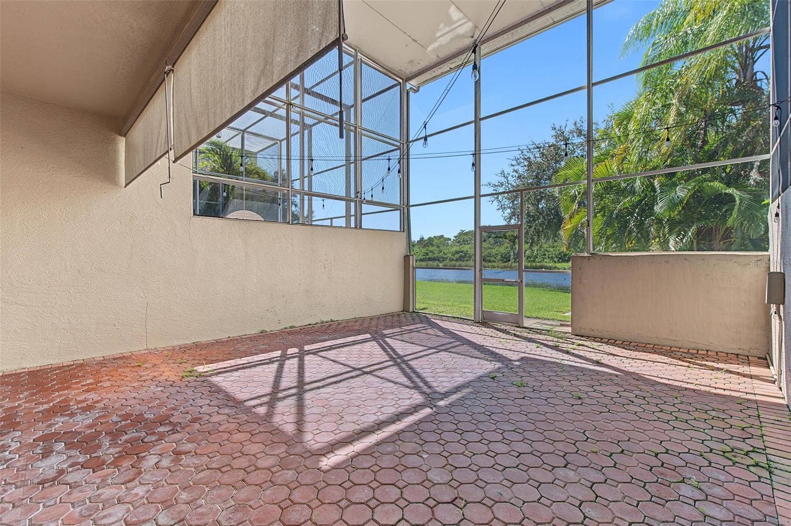 1626 LAGO VISTA BOULEVARD, Palm Harbor, FL 34685 1626 LAGO VISTA BOULEVARD, Palm Harbor, FL 34685