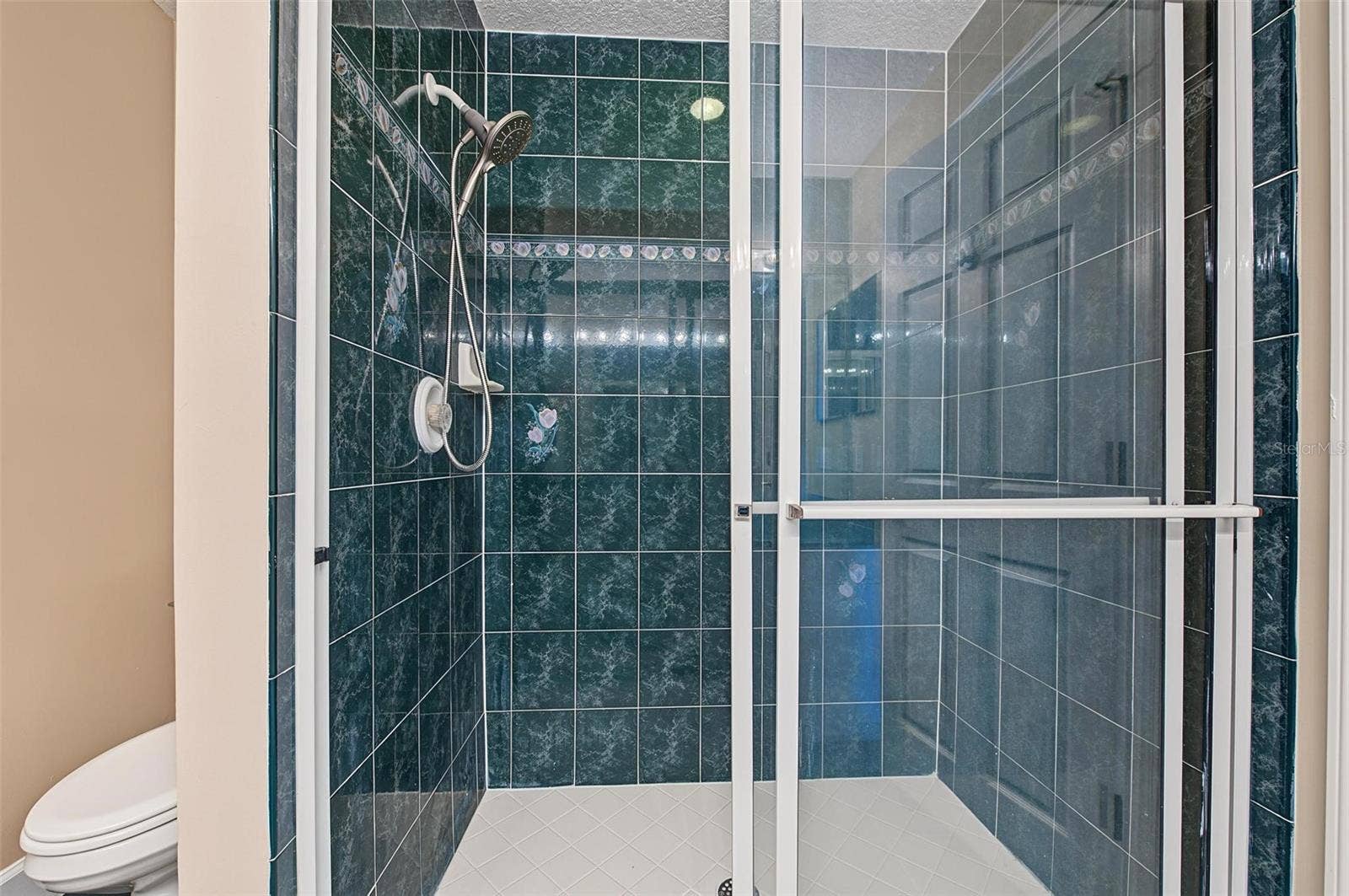 1626 LAGO VISTA BOULEVARD, Palm Harbor, FL 34685 1626 LAGO VISTA BOULEVARD, Palm Harbor, FL 34685