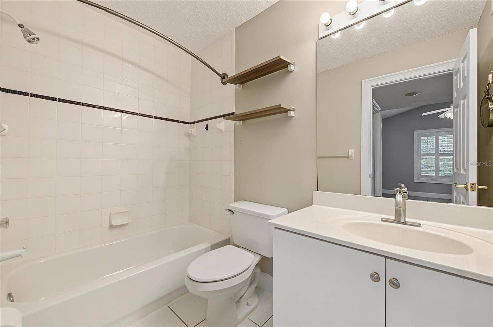 1626 LAGO VISTA BOULEVARD, Palm Harbor, FL 34685 1626 LAGO VISTA BOULEVARD, Palm Harbor, FL 34685