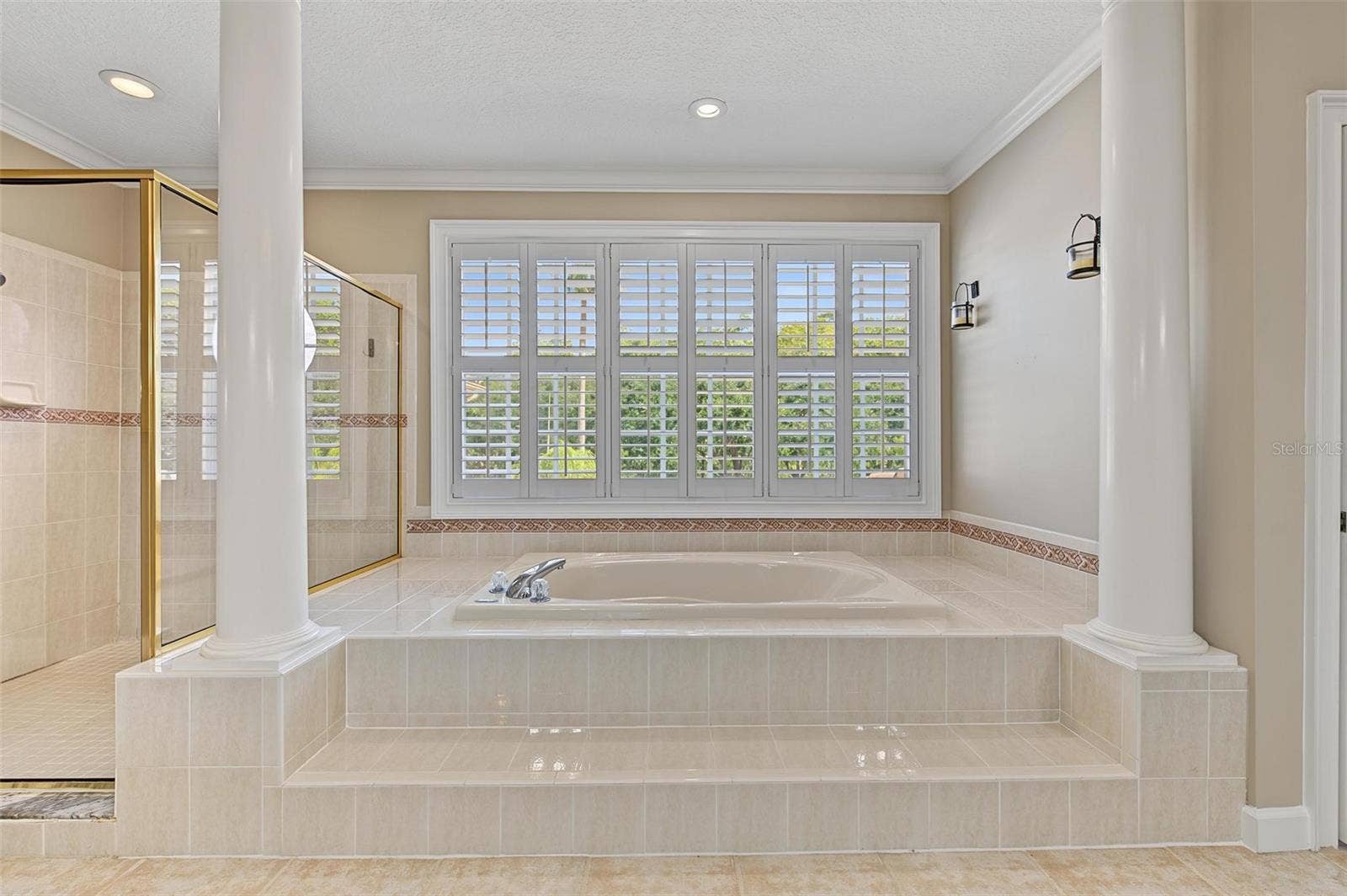 1626 LAGO VISTA BOULEVARD, Palm Harbor, FL 34685 1626 LAGO VISTA BOULEVARD, Palm Harbor, FL 34685