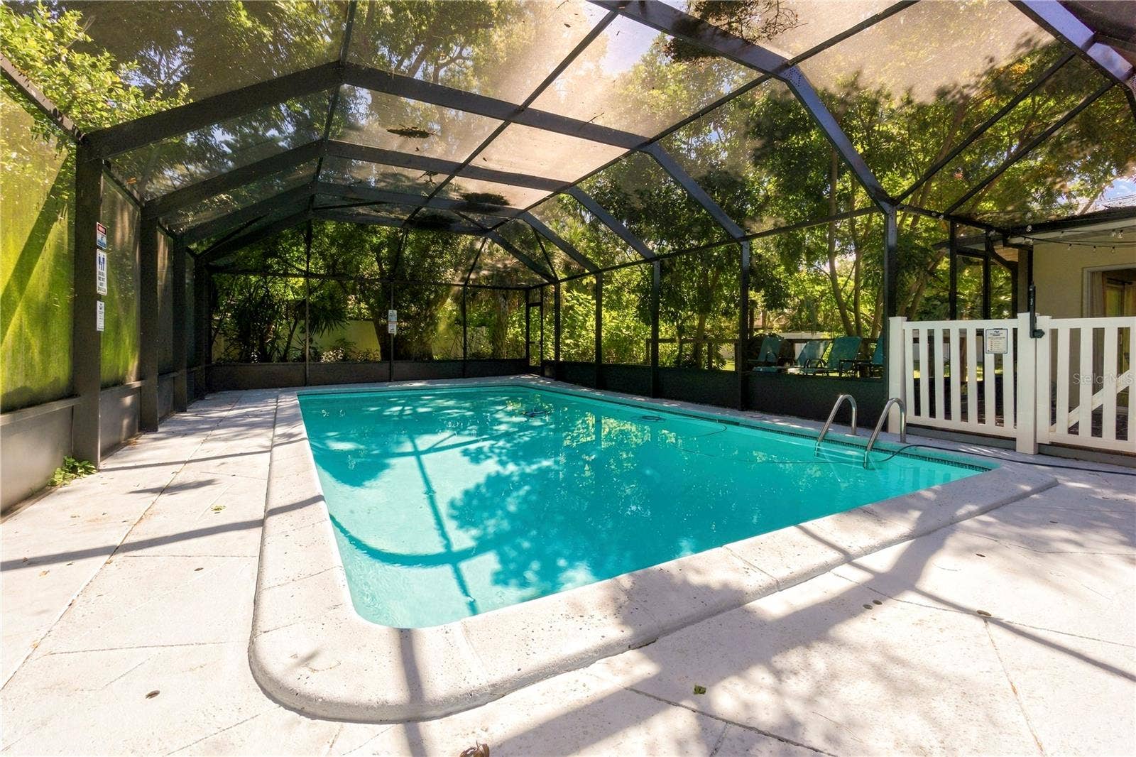 2608 OAKWOOD DRIVE, Largo, FL 33771 2608 OAKWOOD DRIVE, Largo, FL 33771