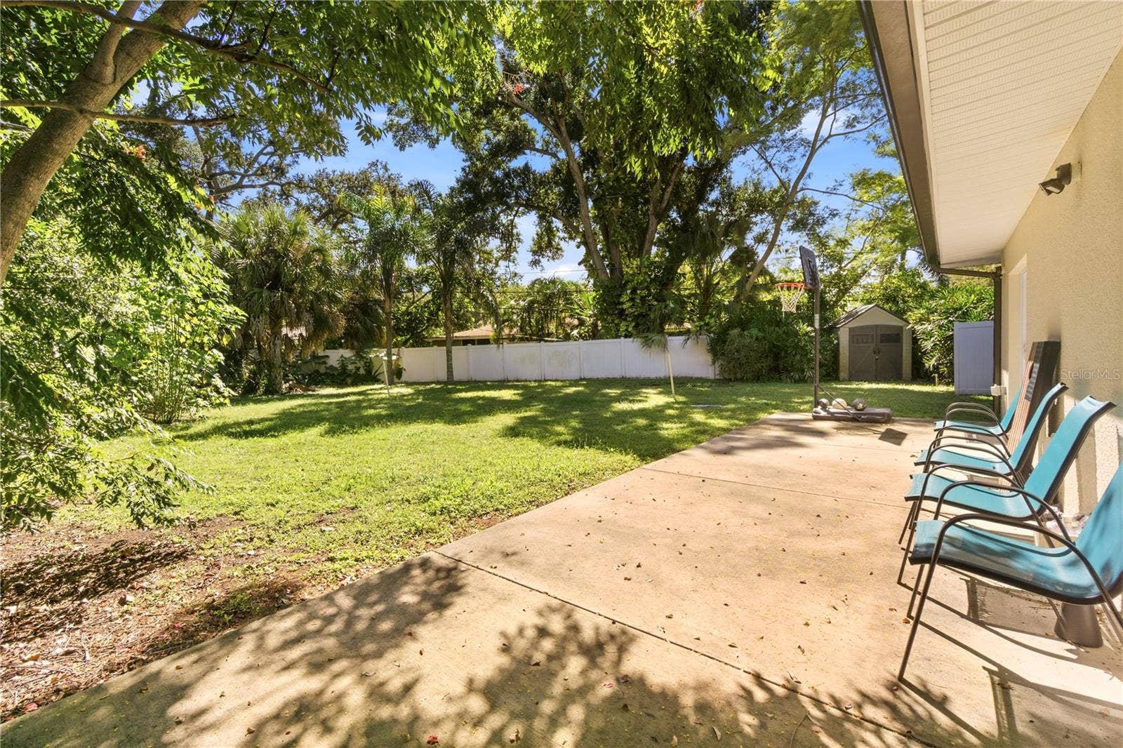 2608 OAKWOOD DRIVE, Largo, FL 33771 2608 OAKWOOD DRIVE, Largo, FL 33771