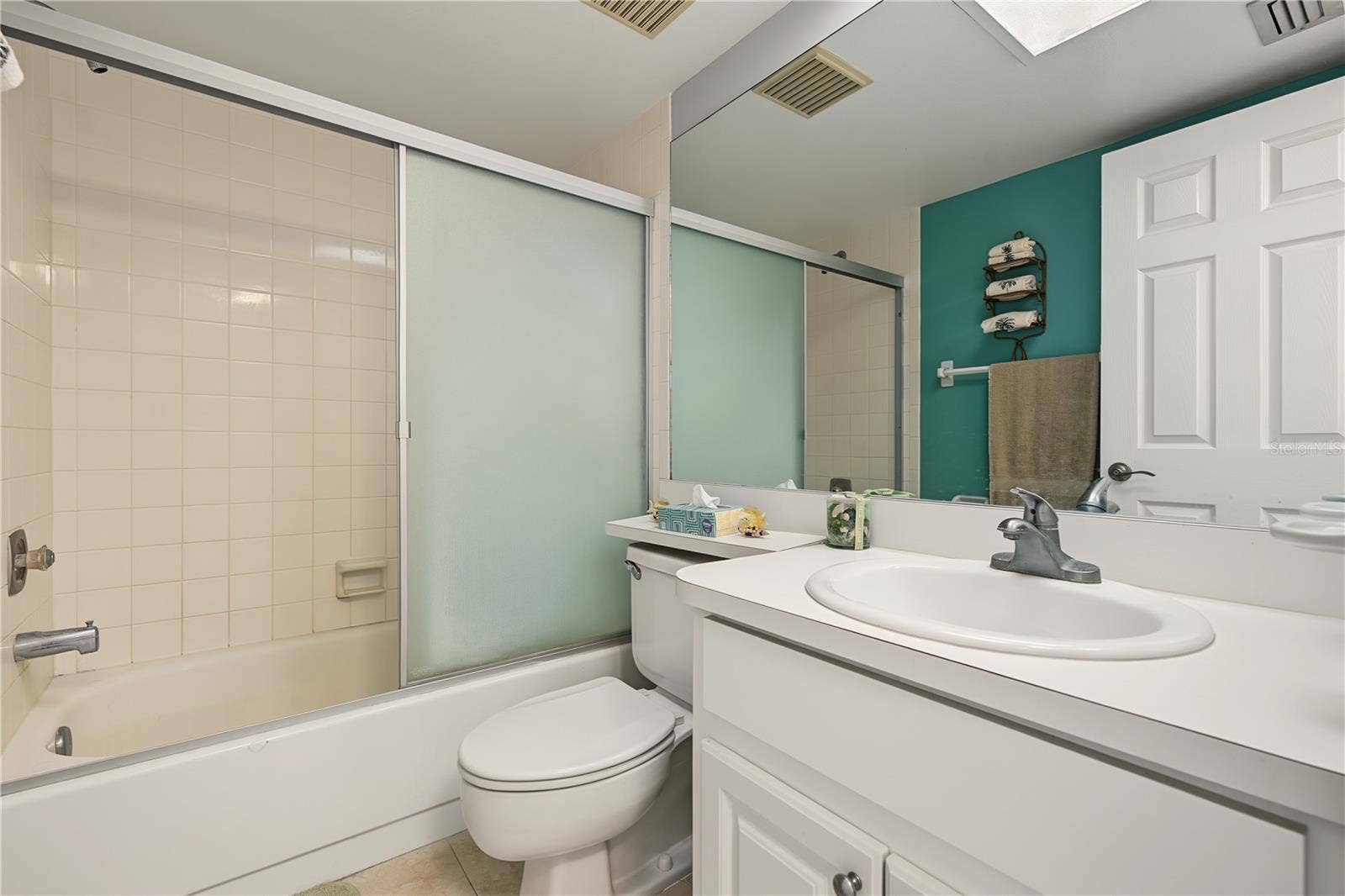 110 LAKESIDE COURT, #110, Oldsmar, FL 34677 110 LAKESIDE COURT, #110, Oldsmar, FL 34677