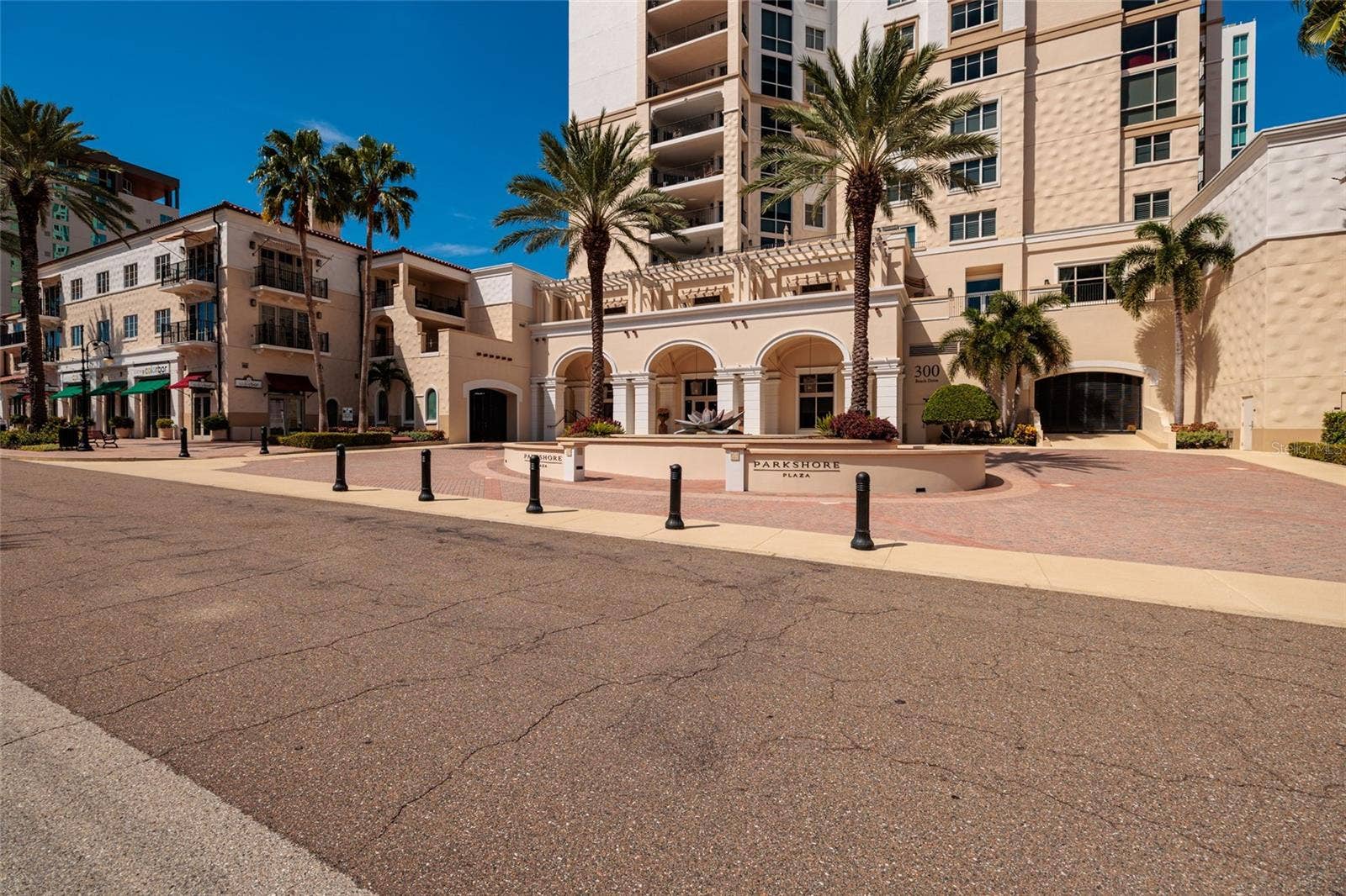 Parkshore Plaza