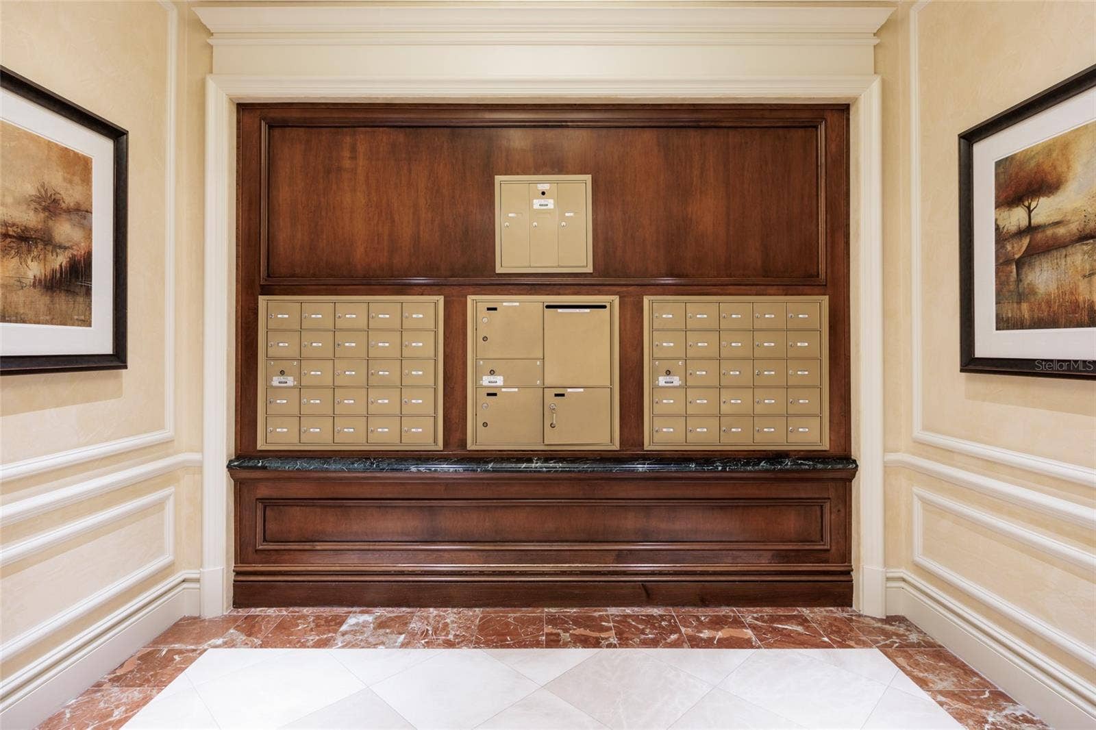 Parkshore Plaza Mailboxes