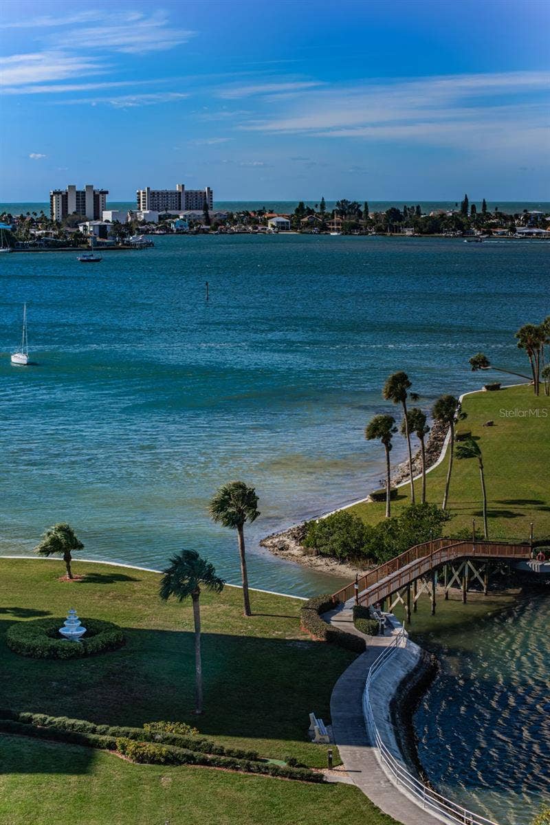 4575 COVE CIRCLE, #1003, St Petersburg, FL 33708