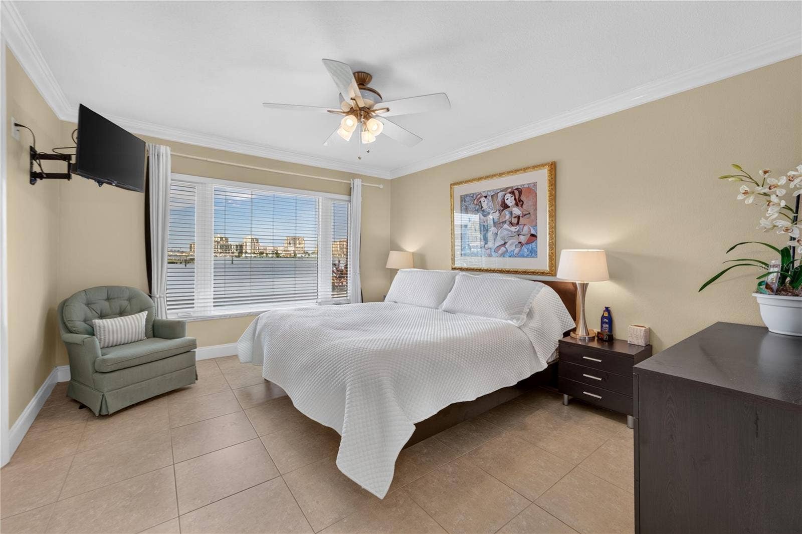 400 LARBOARD WAY, #106, Clearwater, FL 33767 Primary bedroom with large windows to enjoy the water views