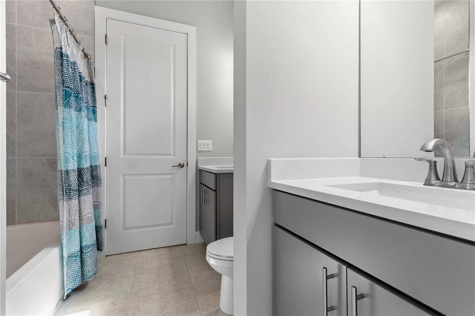 10770 TORCHWOOD SEA WAY, San Antonio, FL 33576 Jack & Jill bathroom