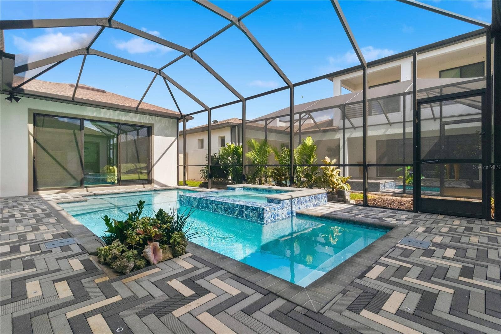 10770 TORCHWOOD SEA WAY, San Antonio, FL 33576 Heated saltwater pool