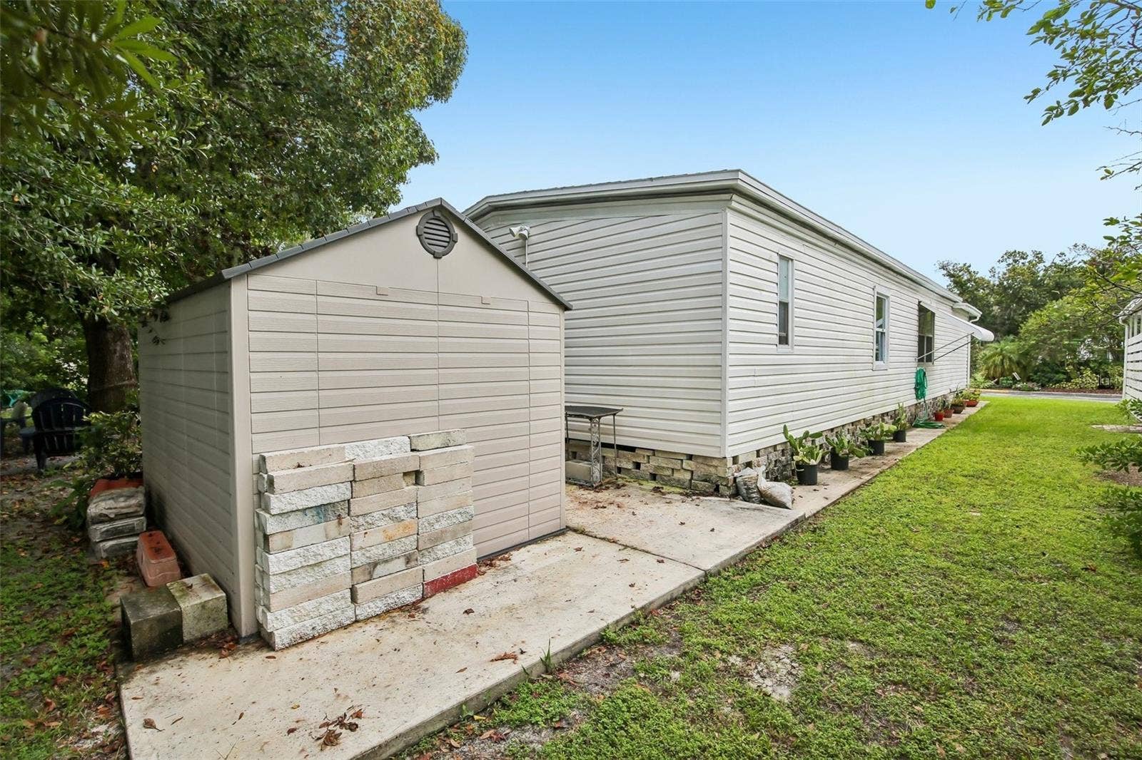 8807 SHELDON WEST DRIVE, Tampa, FL 33626 8807 SHELDON WEST DRIVE, Tampa, FL 33626