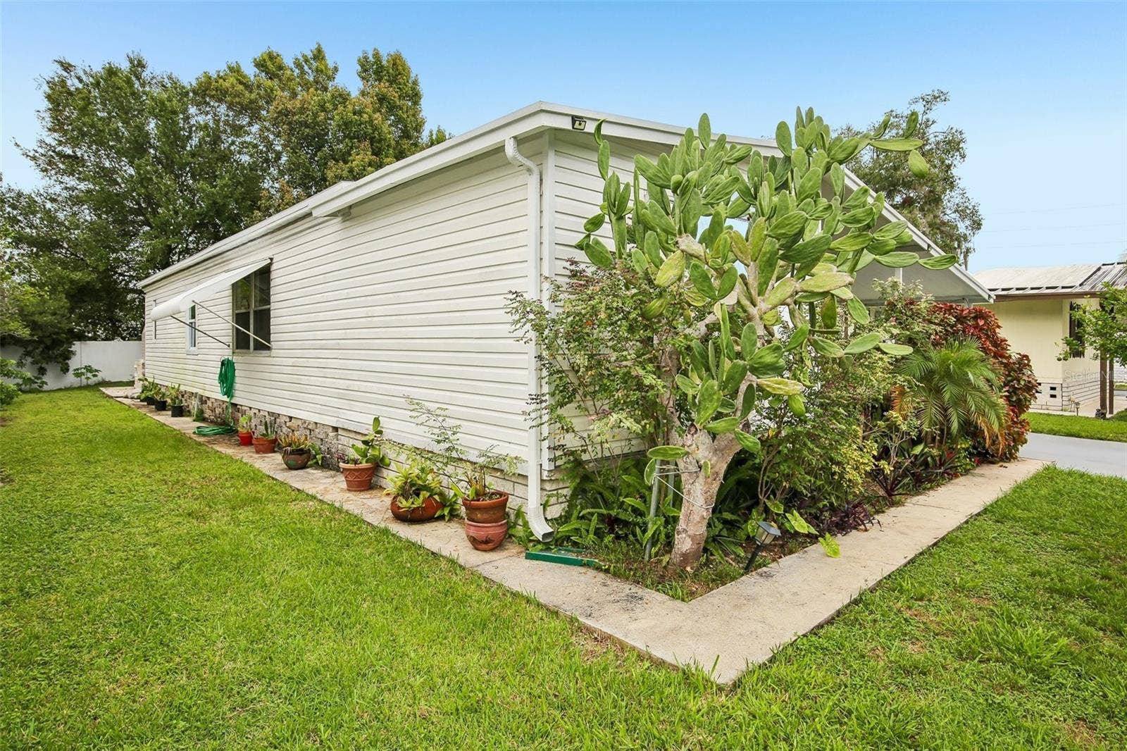 8807 SHELDON WEST DRIVE, Tampa, FL 33626 8807 SHELDON WEST DRIVE, Tampa, FL 33626