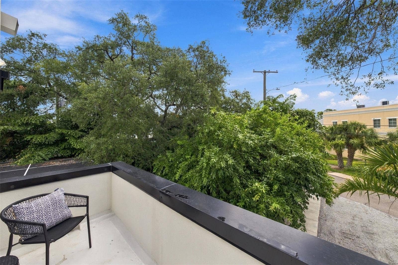 2703 W PRICE AVENUE, Tampa, FL 33611