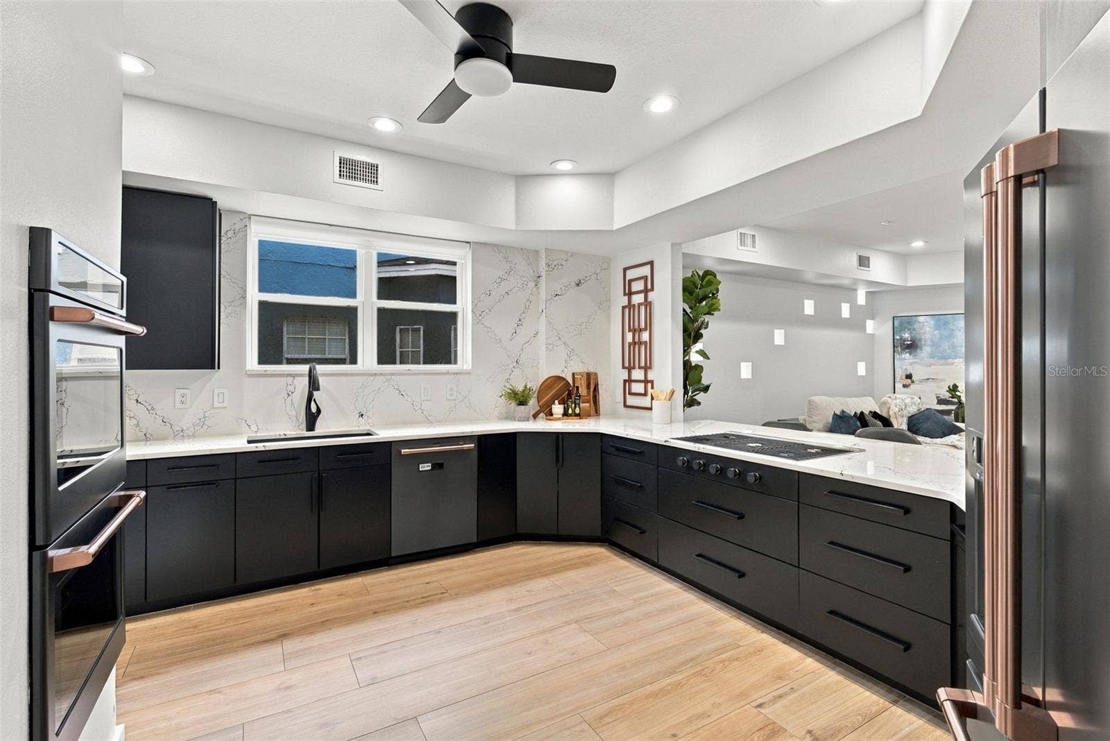 2703 W PRICE AVENUE, Tampa, FL 33611