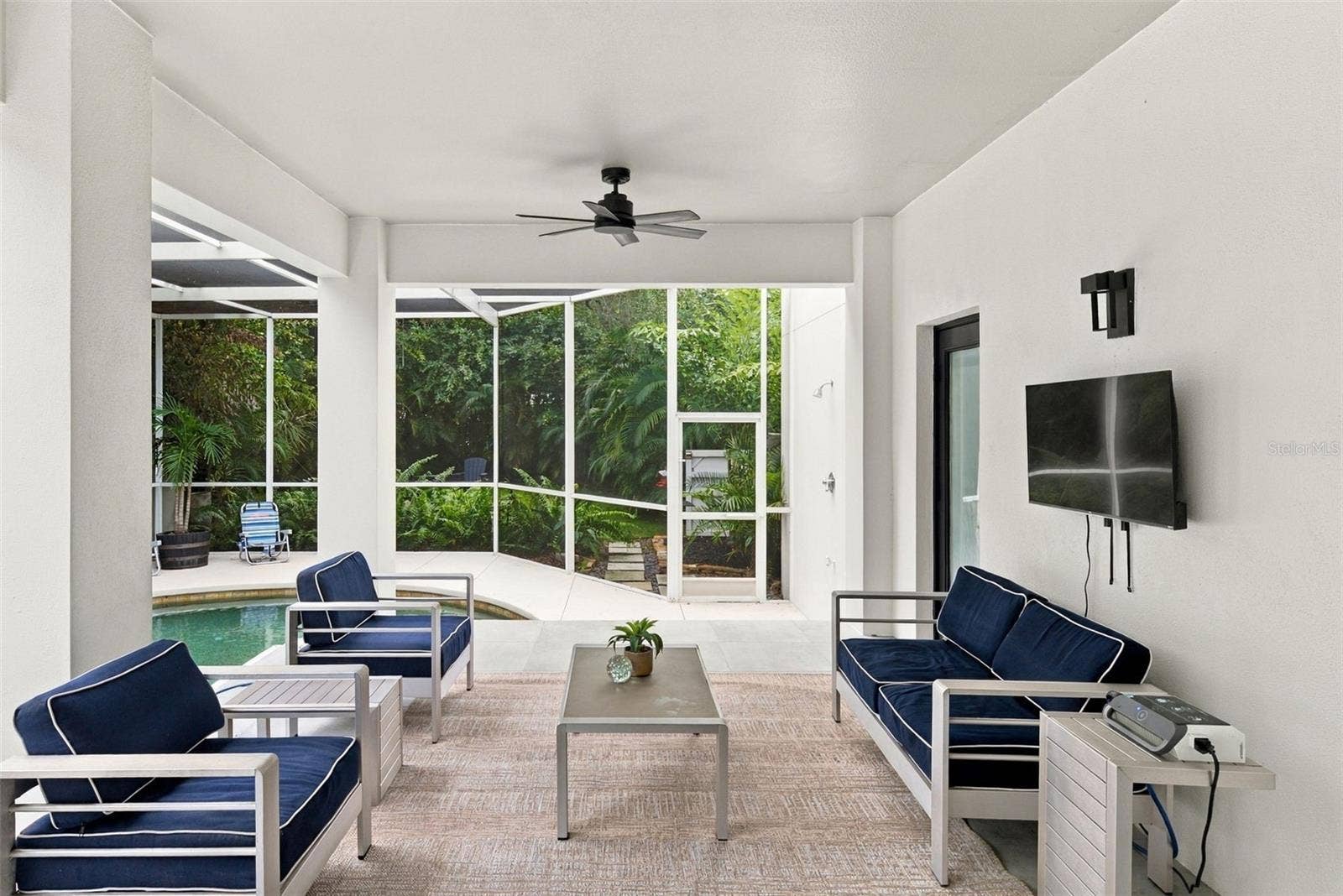 2703 W PRICE AVENUE, Tampa, FL 33611