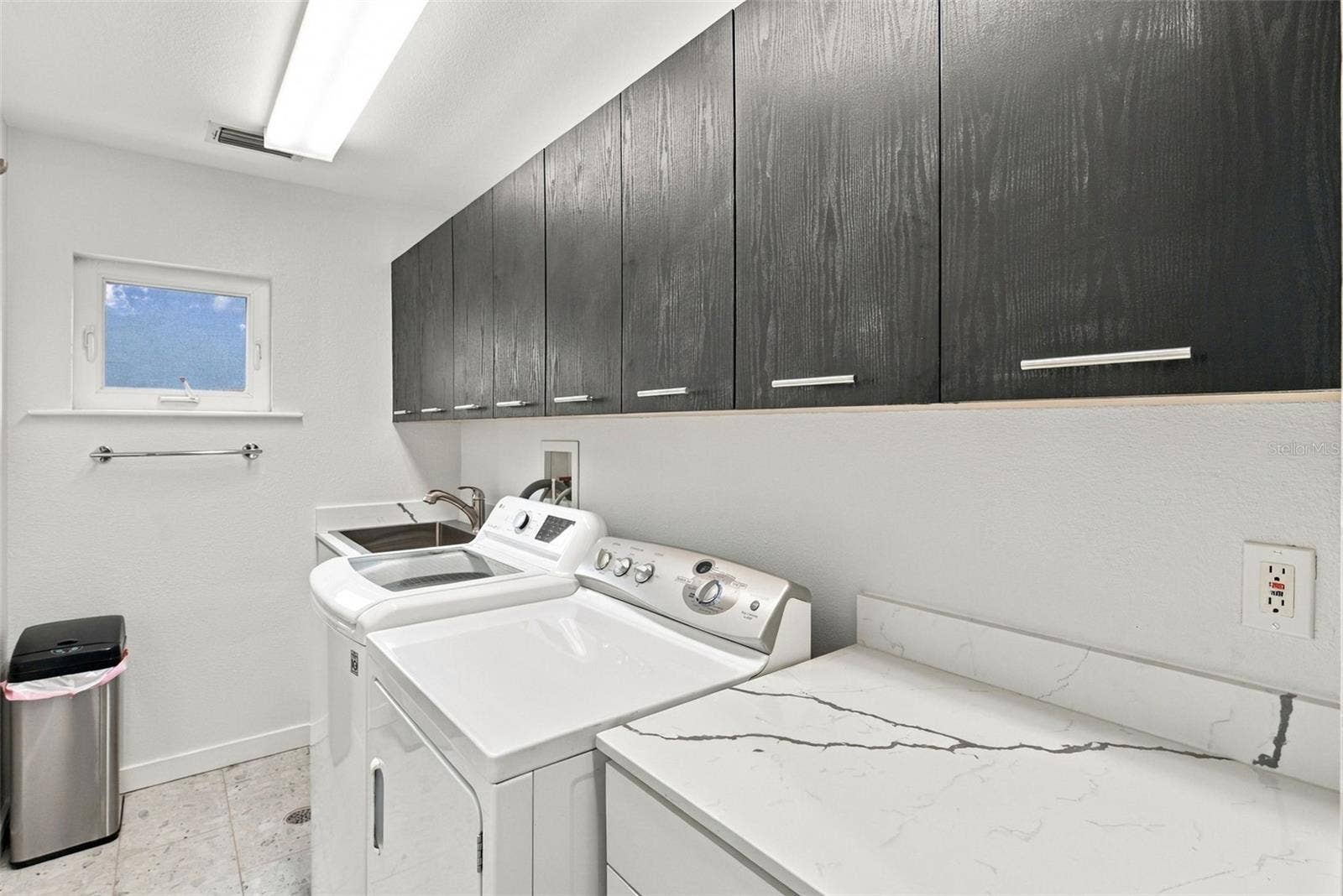 2703 W PRICE AVENUE, Tampa, FL 33611