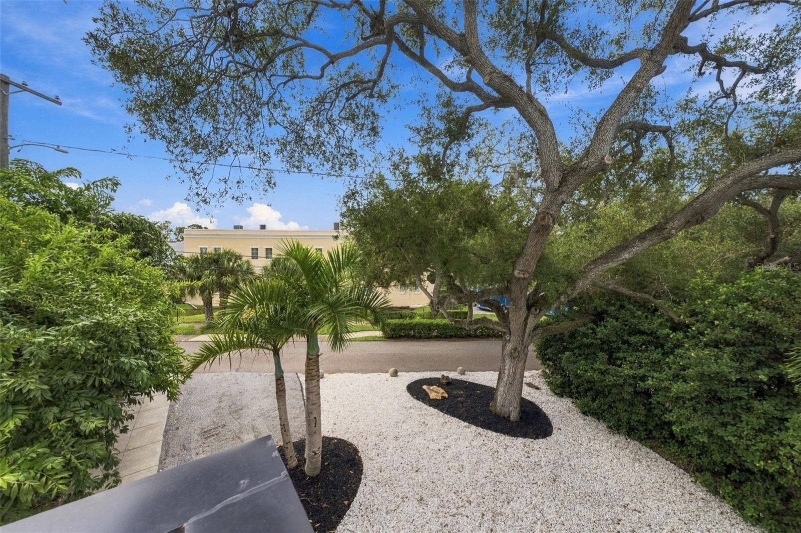2703 W PRICE AVENUE, Tampa, FL 33611