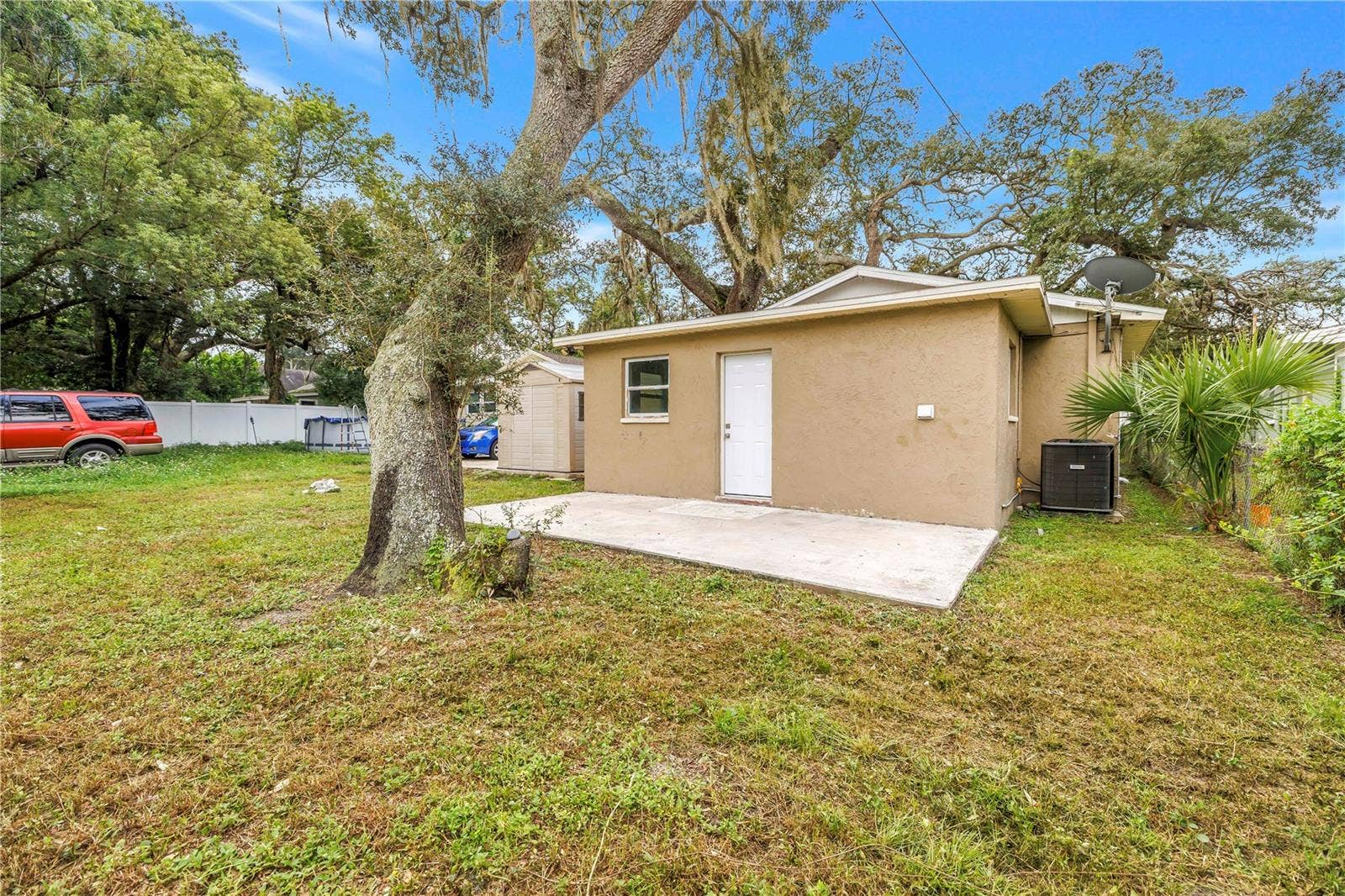 1306 E NEW ORLEANS AVENUE, Tampa, FL 33603