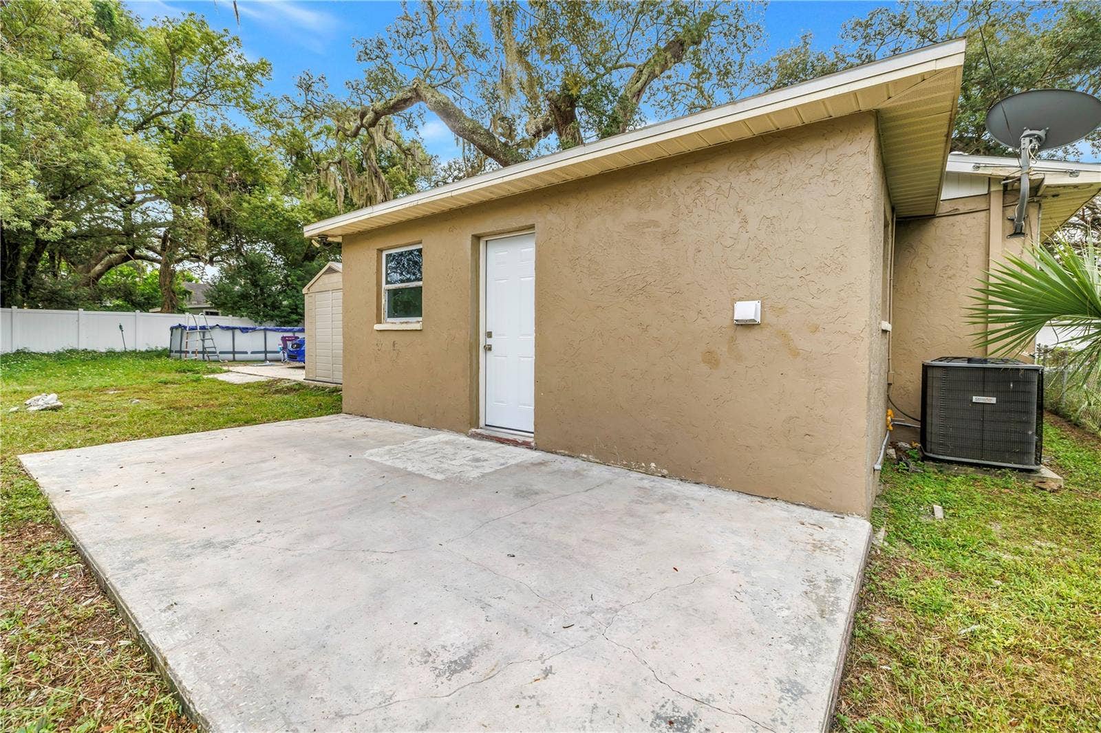 1306 E NEW ORLEANS AVENUE, Tampa, FL 33603