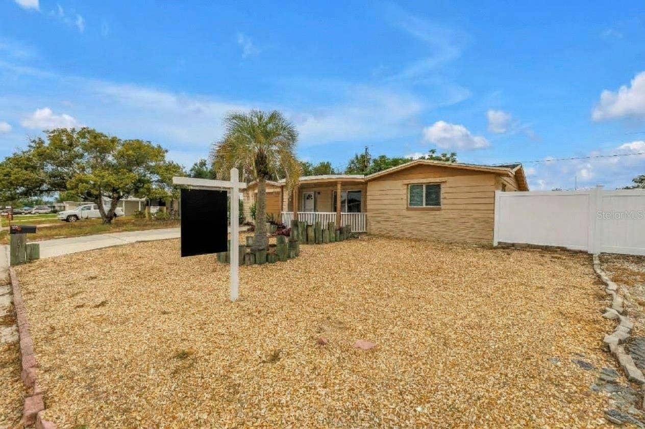 1516 DERRICK STREET, Holiday, FL 34690
