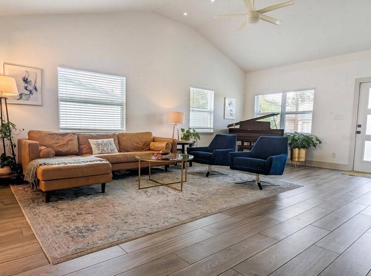 3509 W ROGERS AVENUE, Tampa, FL 33611 3509 W ROGERS AVENUE, Tampa, FL 33611