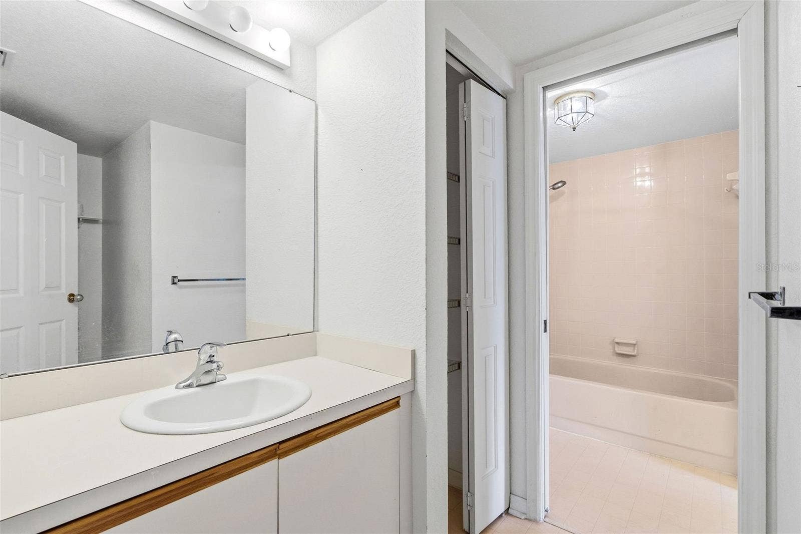 6387 92ND PLACE N, #1502, Pinellas Park, FL 33782