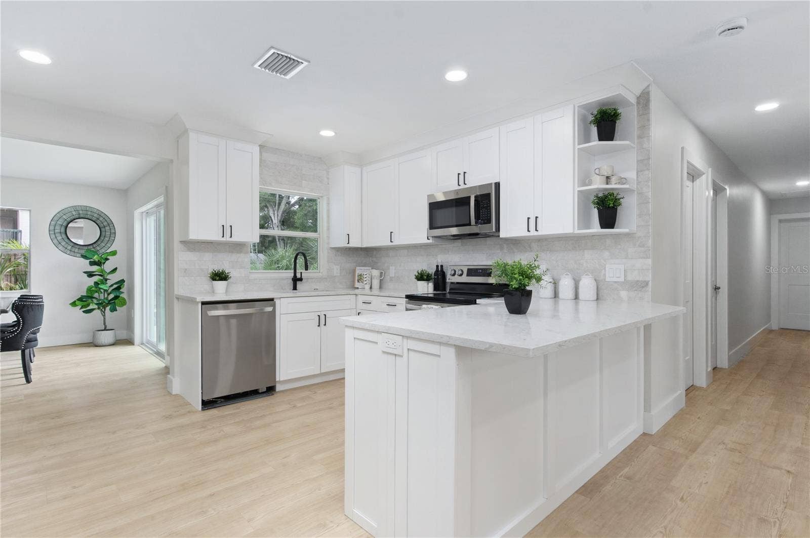 221 ONTARIO AVENUE, Crystal Beach, FL 34681