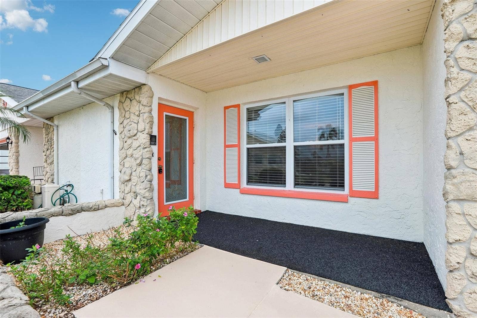 104 CACTUSFLOWER LANE, Sun City Center, FL 33573