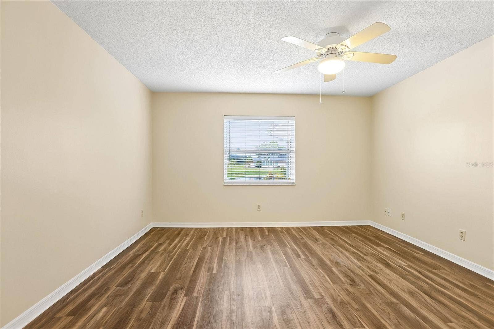 104 CACTUSFLOWER LANE, Sun City Center, FL 33573