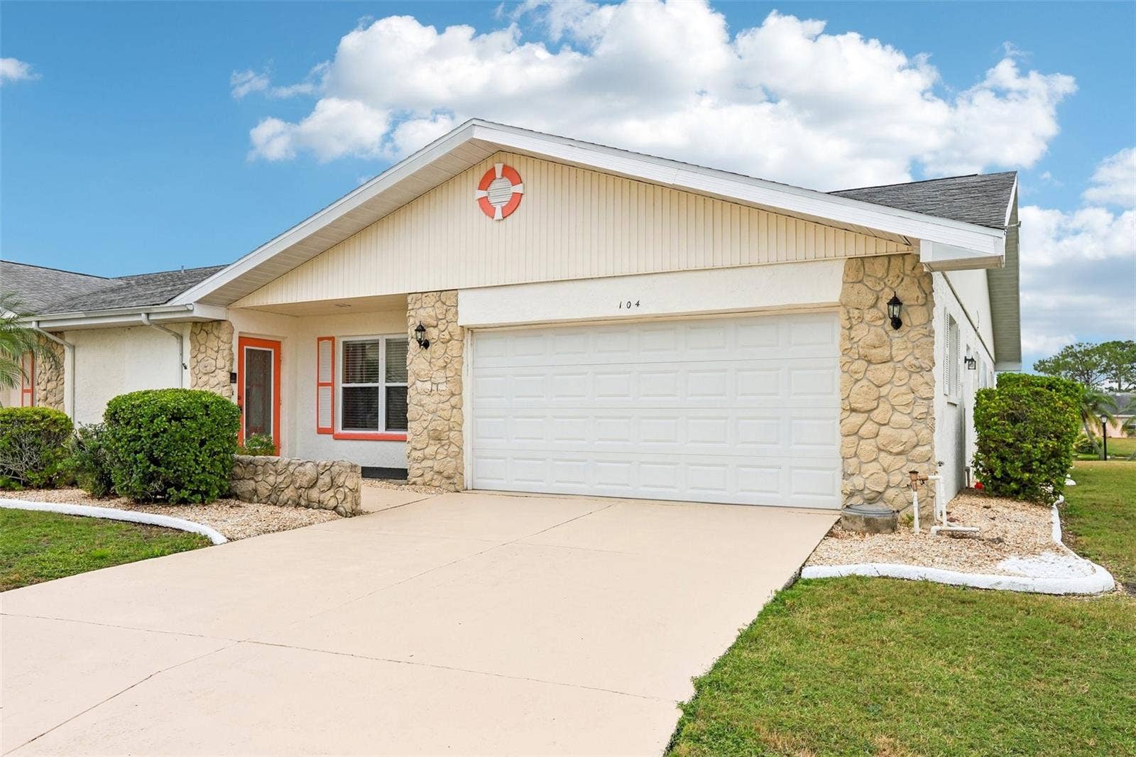 104 CACTUSFLOWER LANE, Sun City Center, FL 33573